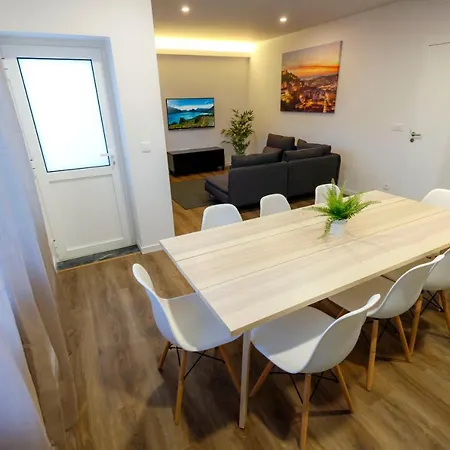 Cozy With Garden Apartament Fátima