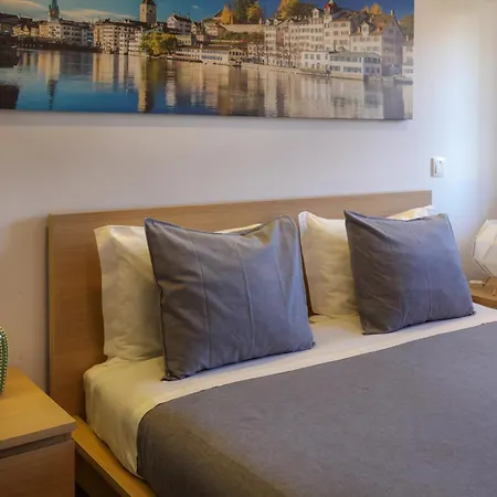 Cozy With Garden Apartament *